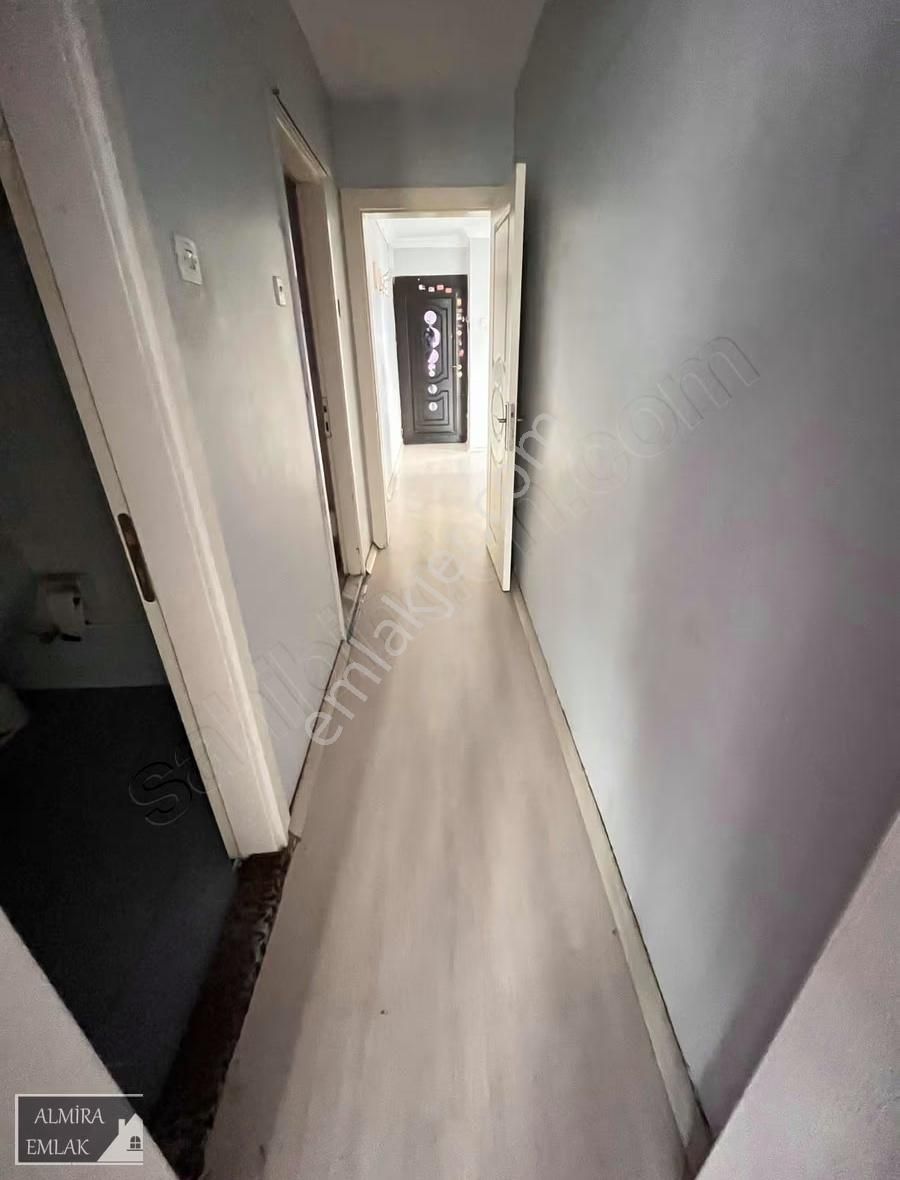 Üçyol Meydan Metro Yakını Cadde Binasında 3+1 Köşe Dairea - Görsel 30