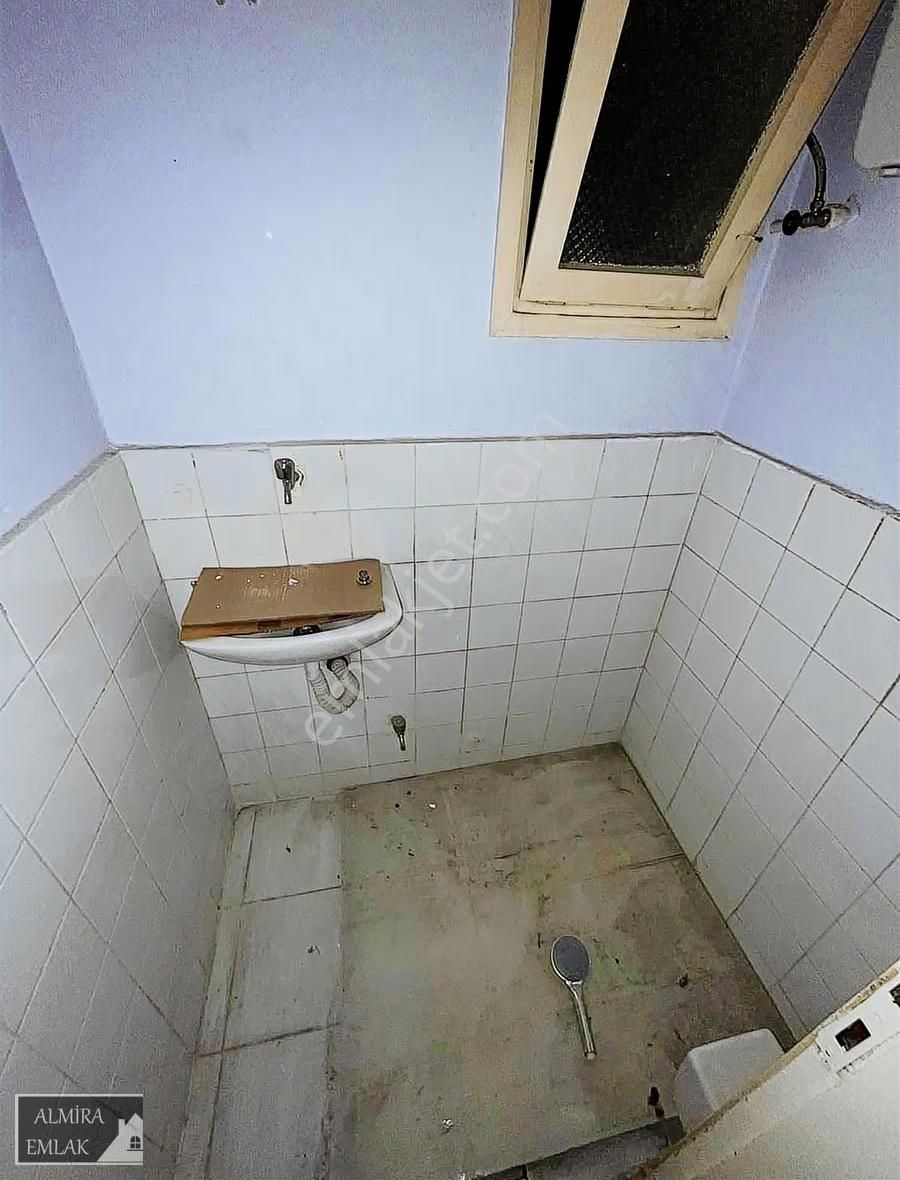 Üçyol Meydan Metro Yakını Cadde Binasında 3+1 Köşe Dairea - Görsel 20