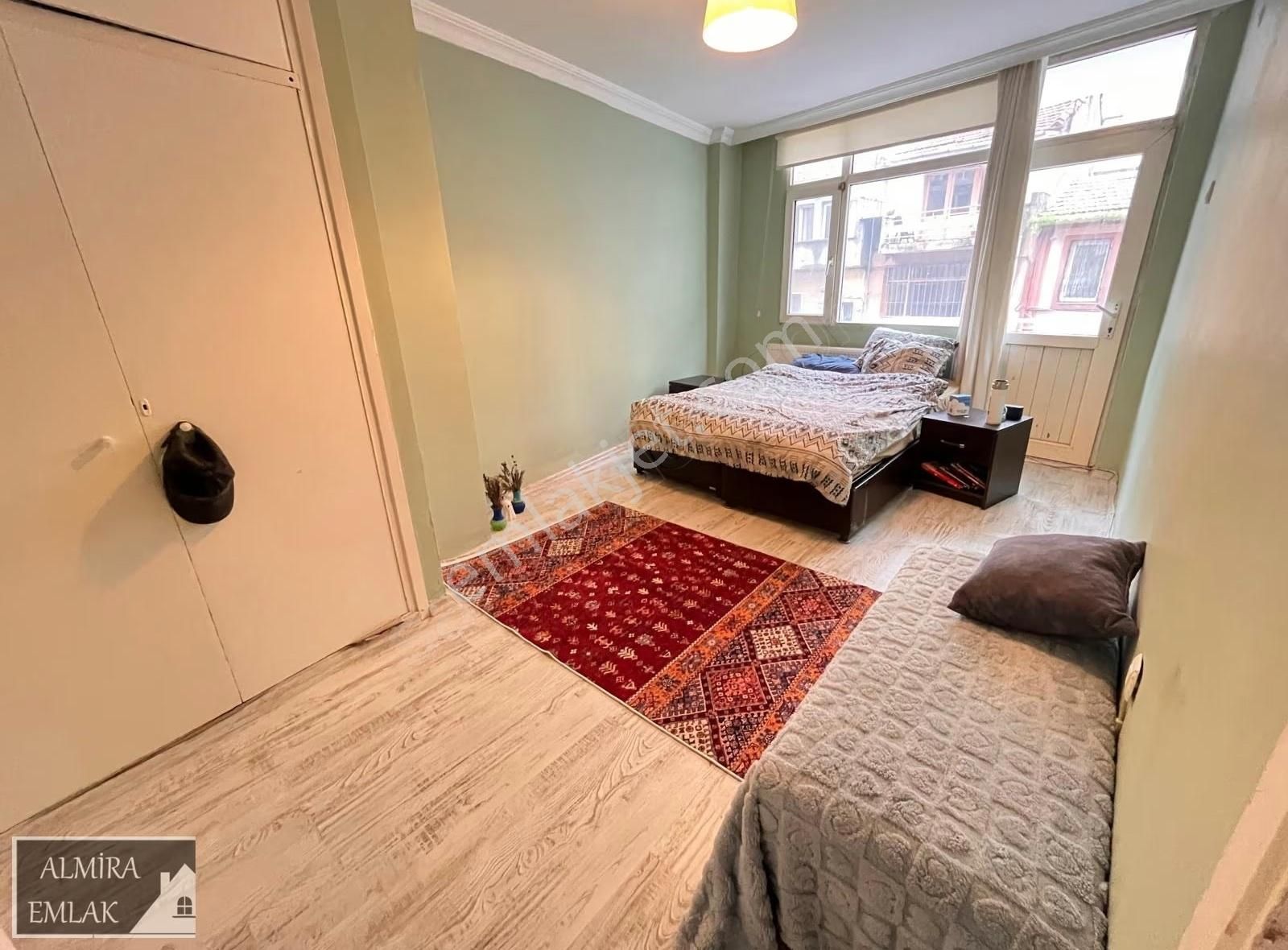 Halilrıfat Paşa Cadde Üzeri Ara Kat 2+1 100m2 Çift Cepheli Daire - Görsel 6