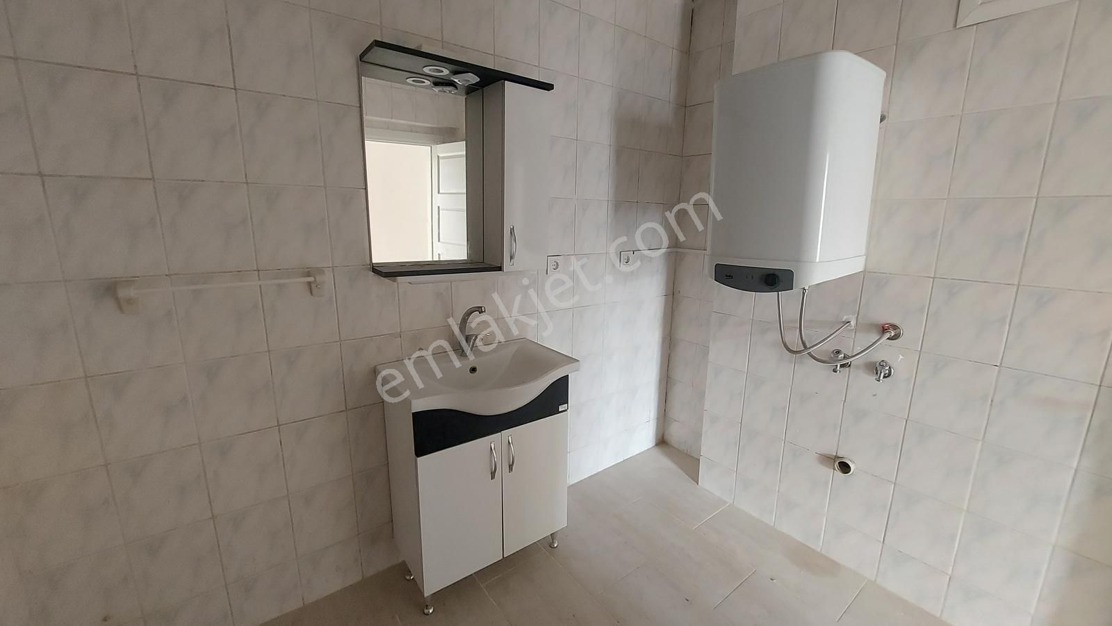 Aliçetinkayada Yenilenmiş Masrafsız Güney Cephe Kiralık 2+1 - Görsel 19