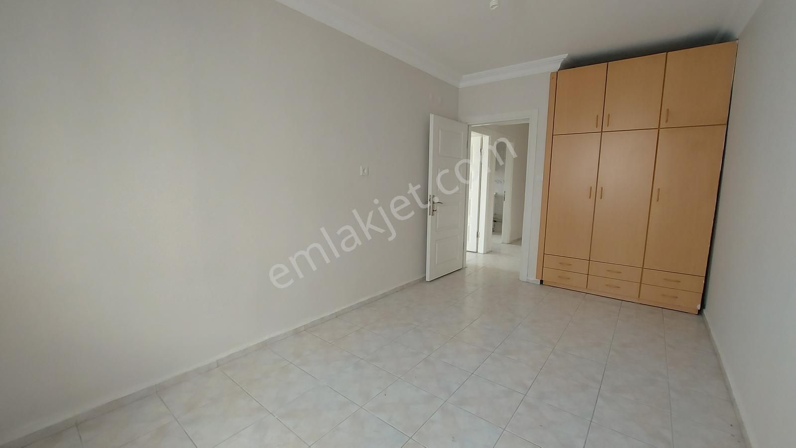Aliçetinkayada Yenilenmiş Masrafsız Güney Cephe Kiralık 2+1 - Görsel 12