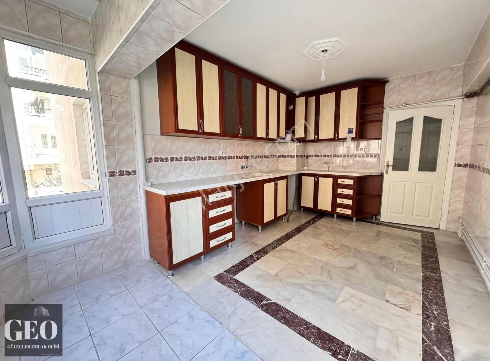 Karapürçek Mh Hayme Hatun İlköğretim Okulu Yakını Cadde Üstü - Görsel 20