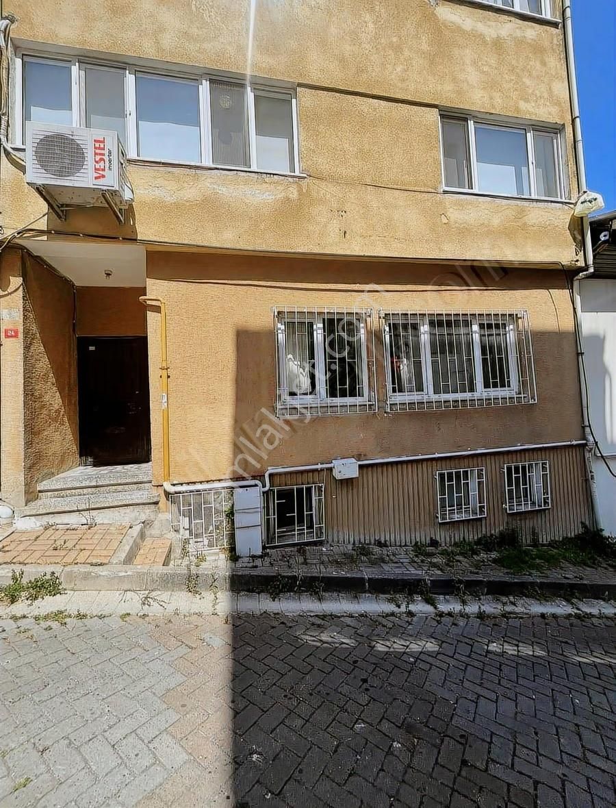 Sarıyer Büyükdere'de Caddeye Yakın Eşyalı Kiralık Daire - Görsel 12