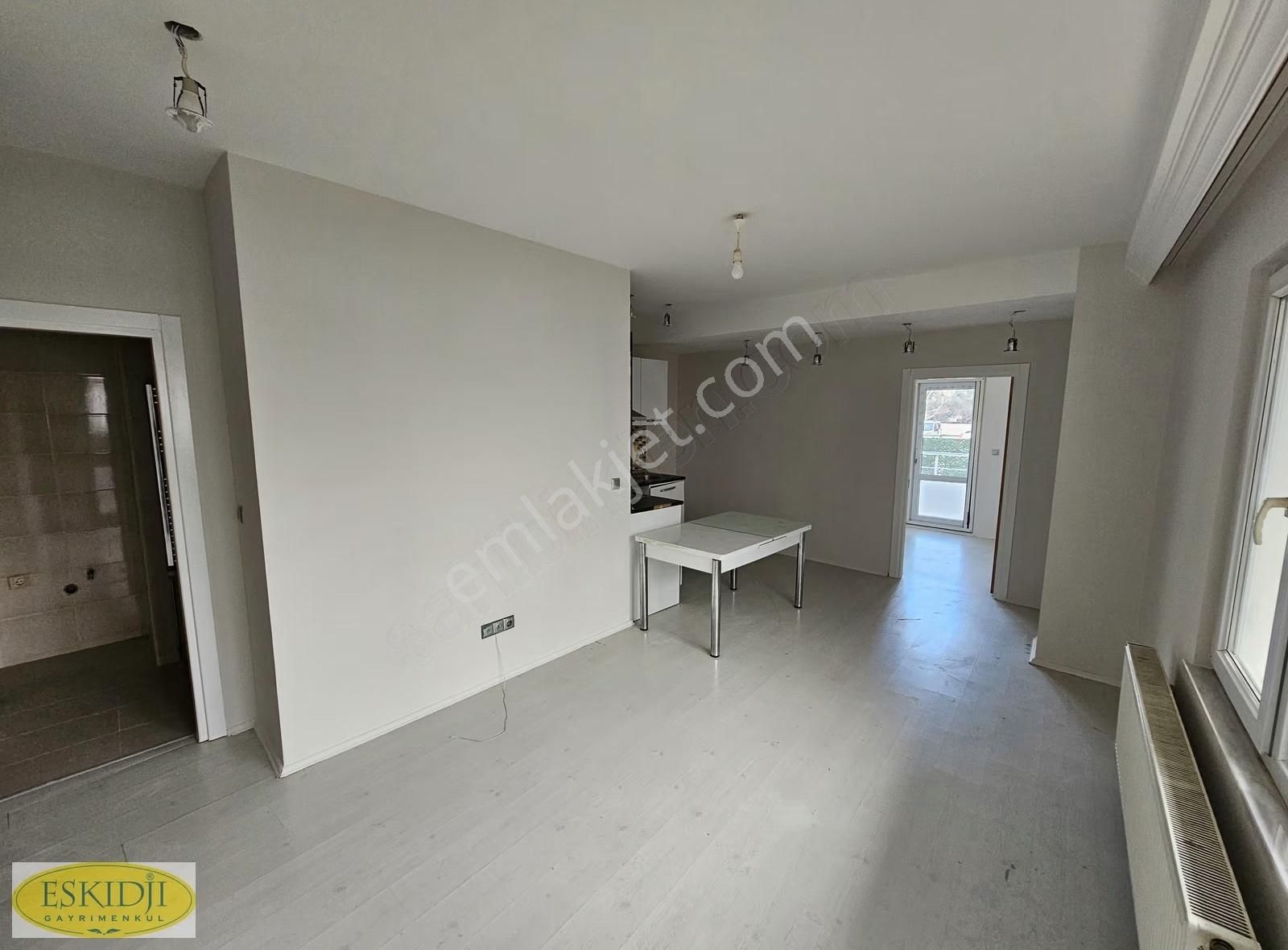 Çanakkale Merkez Barbaros Mahallesi Kiralık 1+1 - Görsel 14