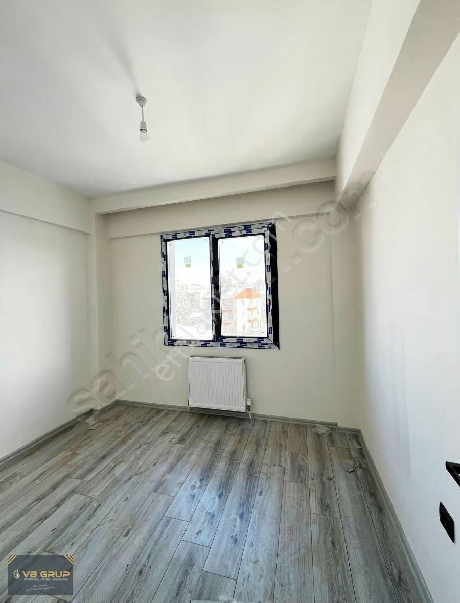 Erkilet General Emir Mahallesin'de Satılık 2.5+1 Daire - Görsel 3