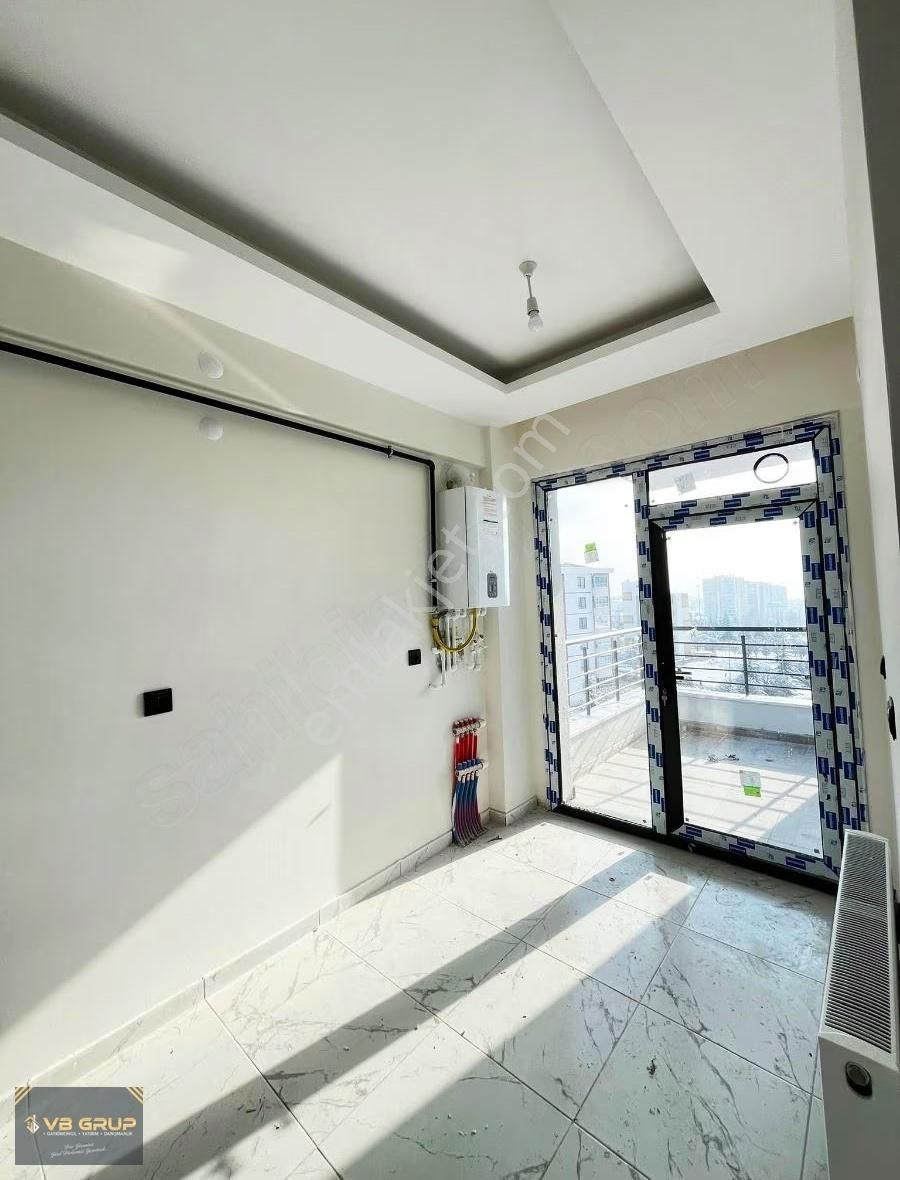 Erkilet General Emir Mahallesin'de Satılık 2.5+1 Daire - Görsel 9