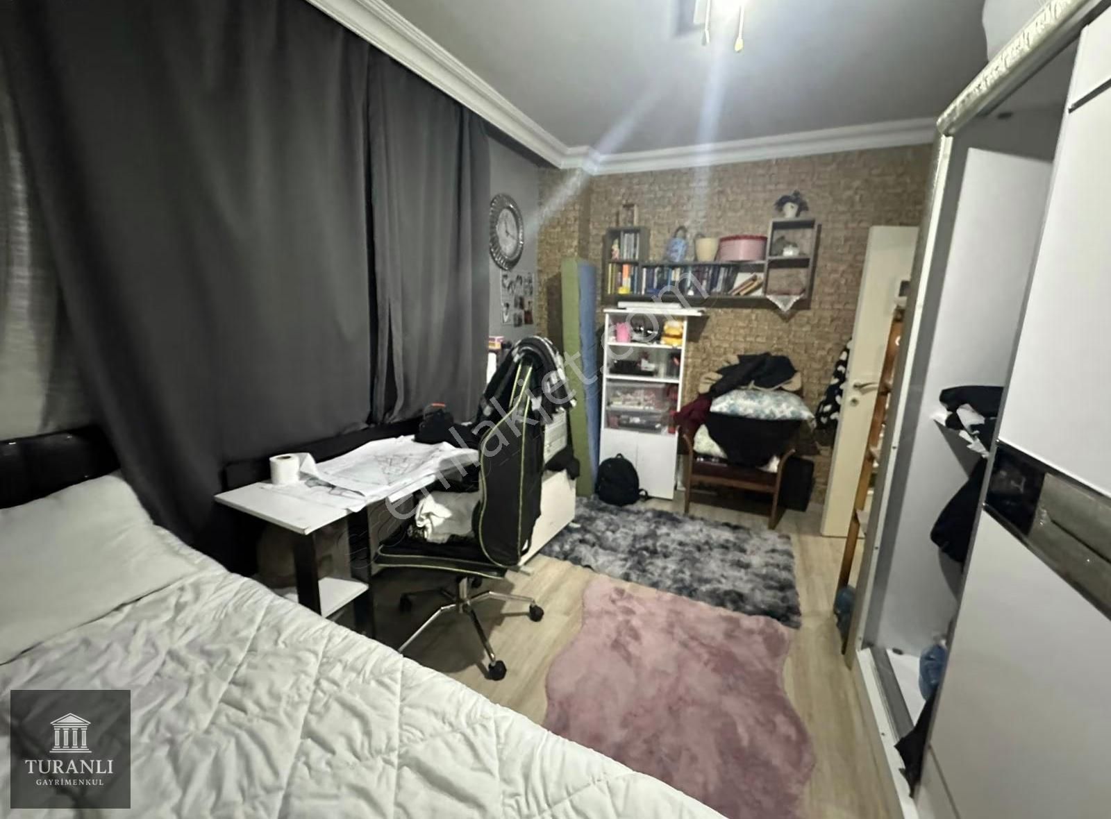 Turanlı'dan Tevfikbey'de Cadde Üzeri Merkezi Konumda Bahçeli 1+1 - Görsel 14