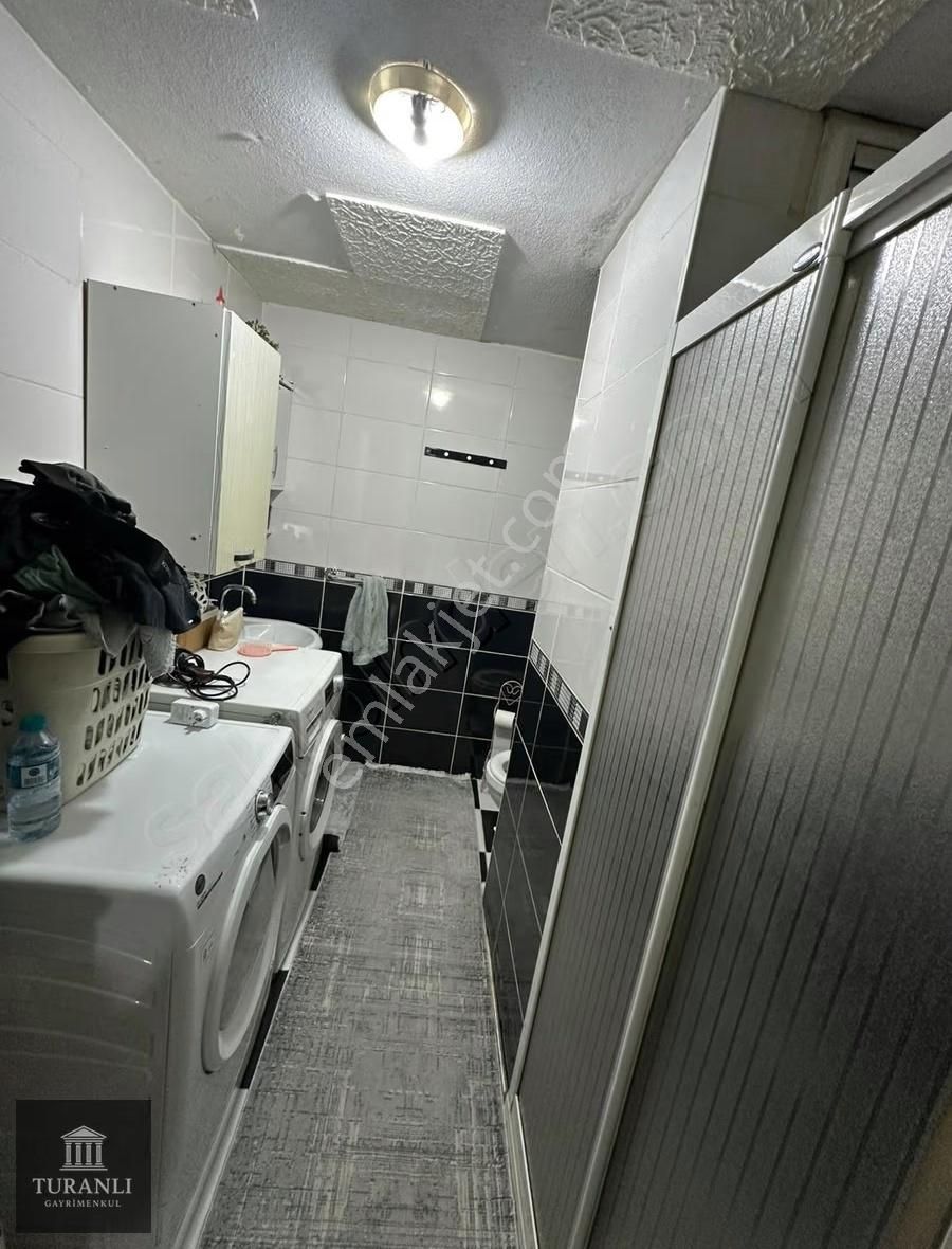 Turanlı'dan Tevfikbey'de Cadde Üzeri Merkezi Konumda Bahçeli 1+1 - Görsel 11