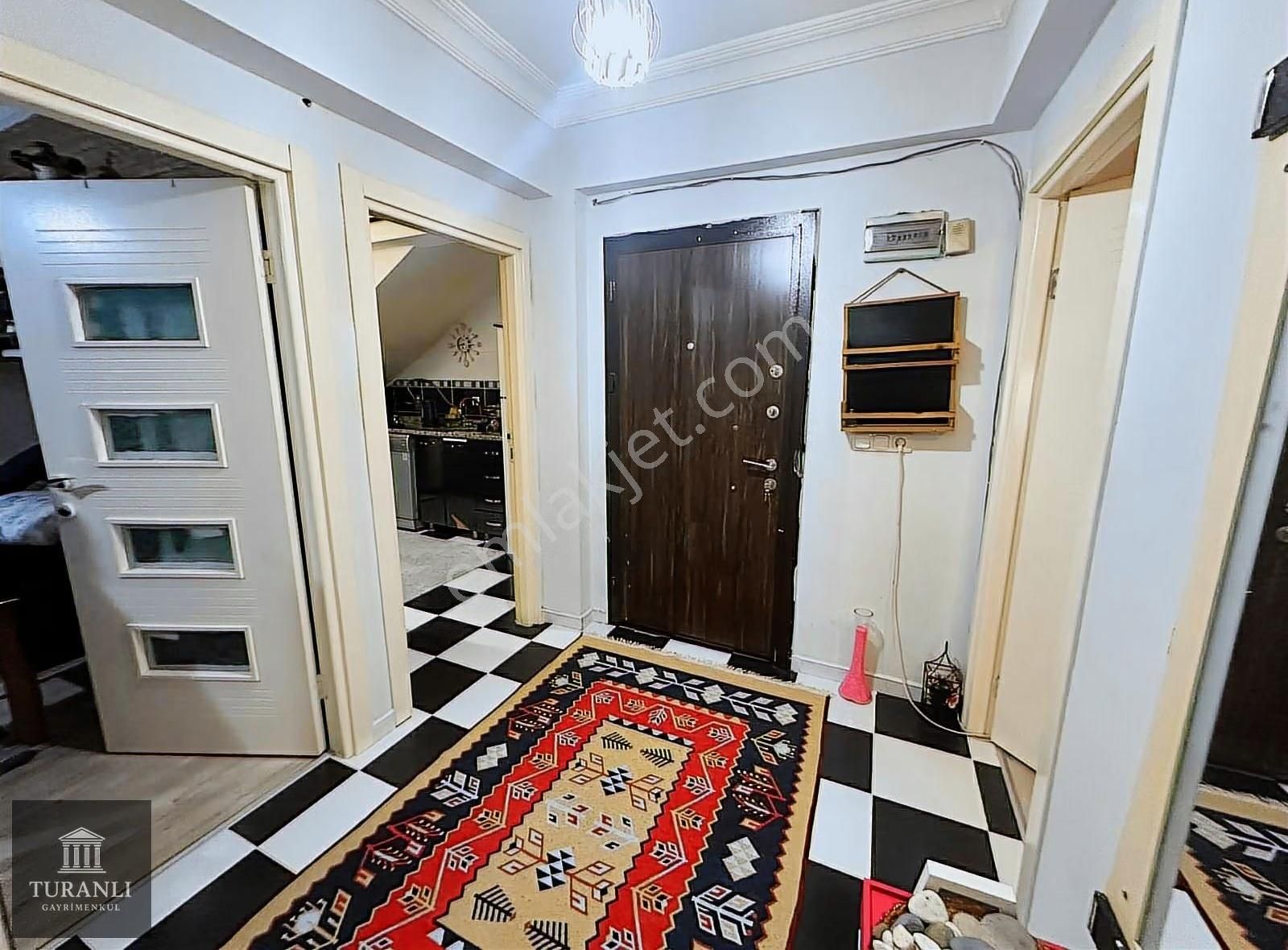 Turanlı'dan Tevfikbey'de Cadde Üzeri Merkezi Konumda Bahçeli 1+1 - Görsel 28