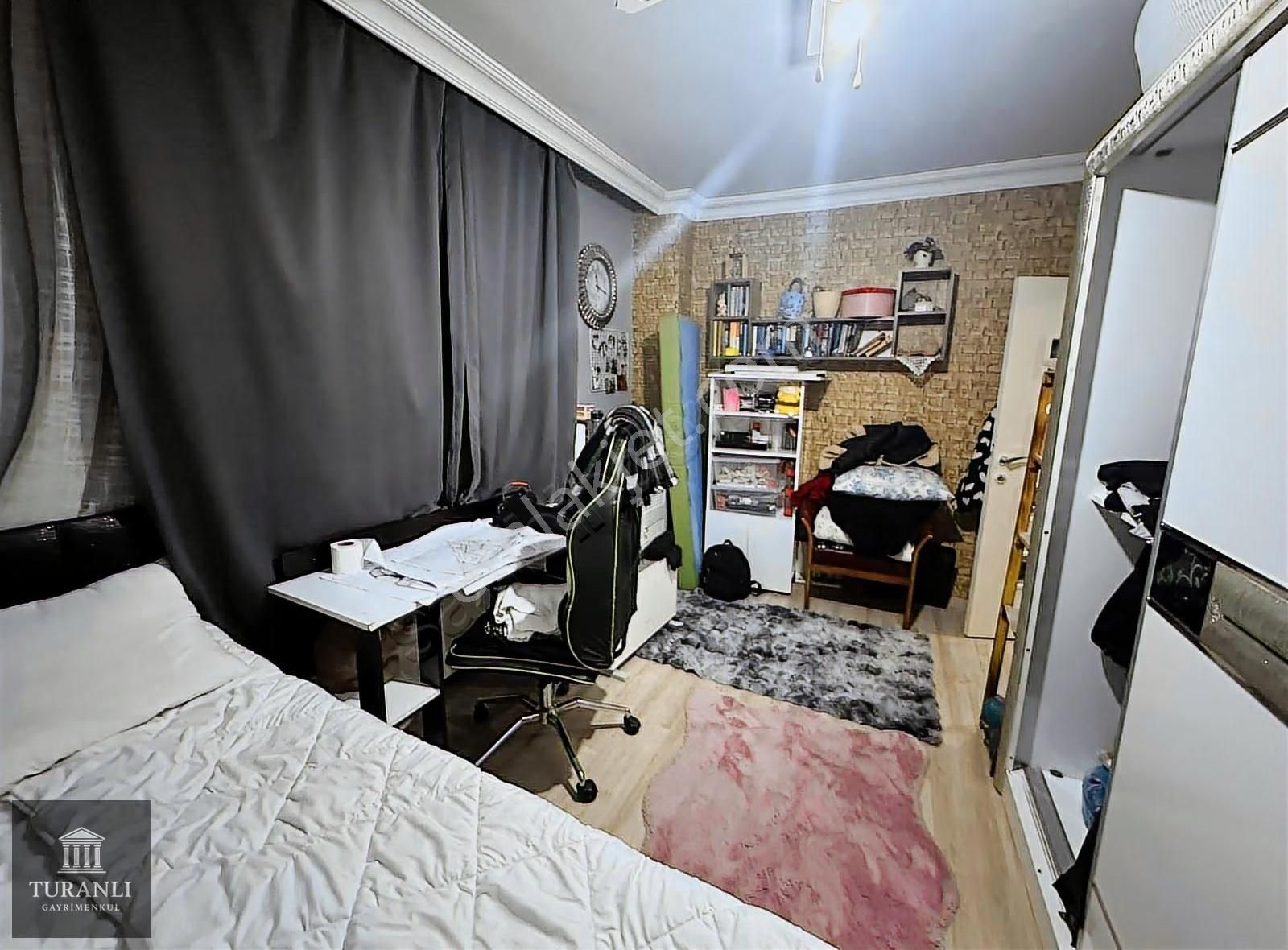 Turanlı'dan Tevfikbey'de Cadde Üzeri Merkezi Konumda Bahçeli 1+1 - Görsel 6