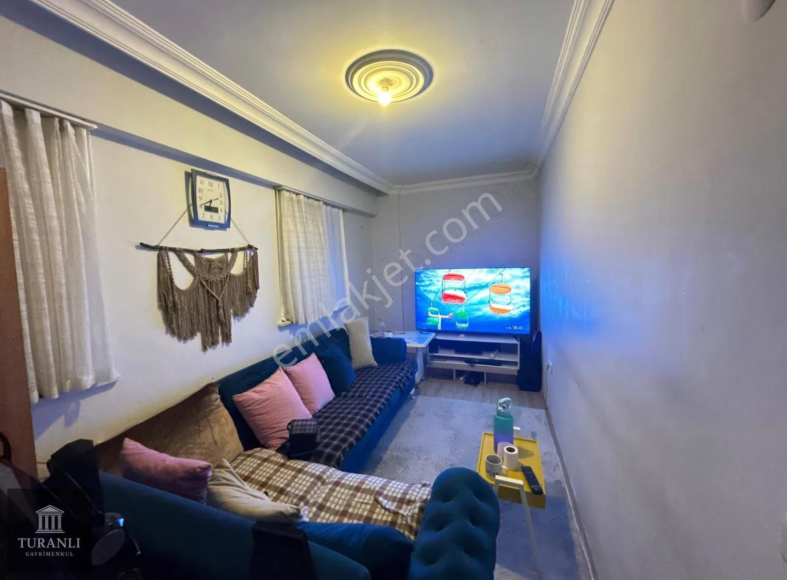 Turanlı'dan Tevfikbey'de Cadde Üzeri Merkezi Konumda Bahçeli 1+1 - Görsel 24