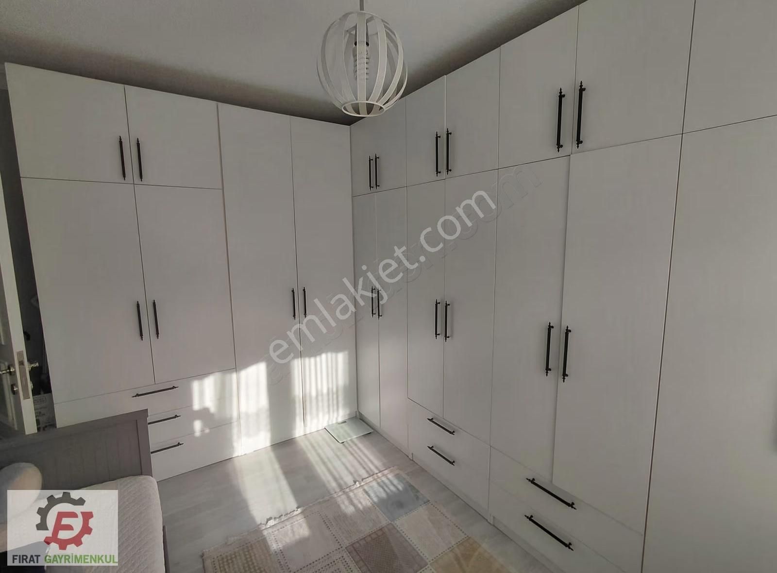 Güneş Bloklarında Full Yapılı 2+1 Satılık Daire - Görsel 21