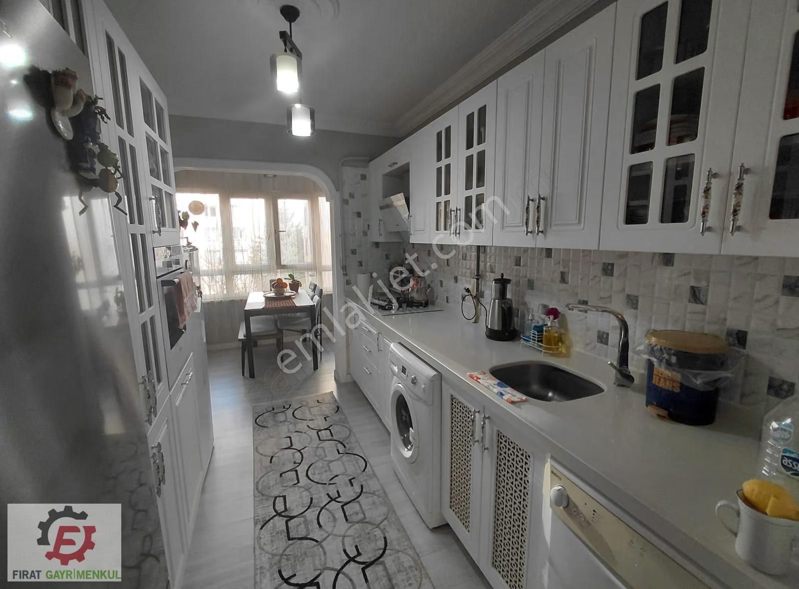 Güneş Bloklarında Full Yapılı 2+1 Satılık Daire - Görsel 16