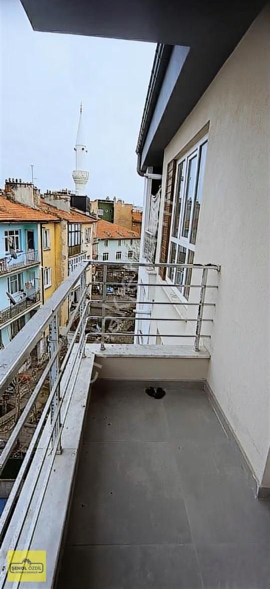 Şenoldan Kiralık 2+1 Bireysel Ombili 3.kat Daire