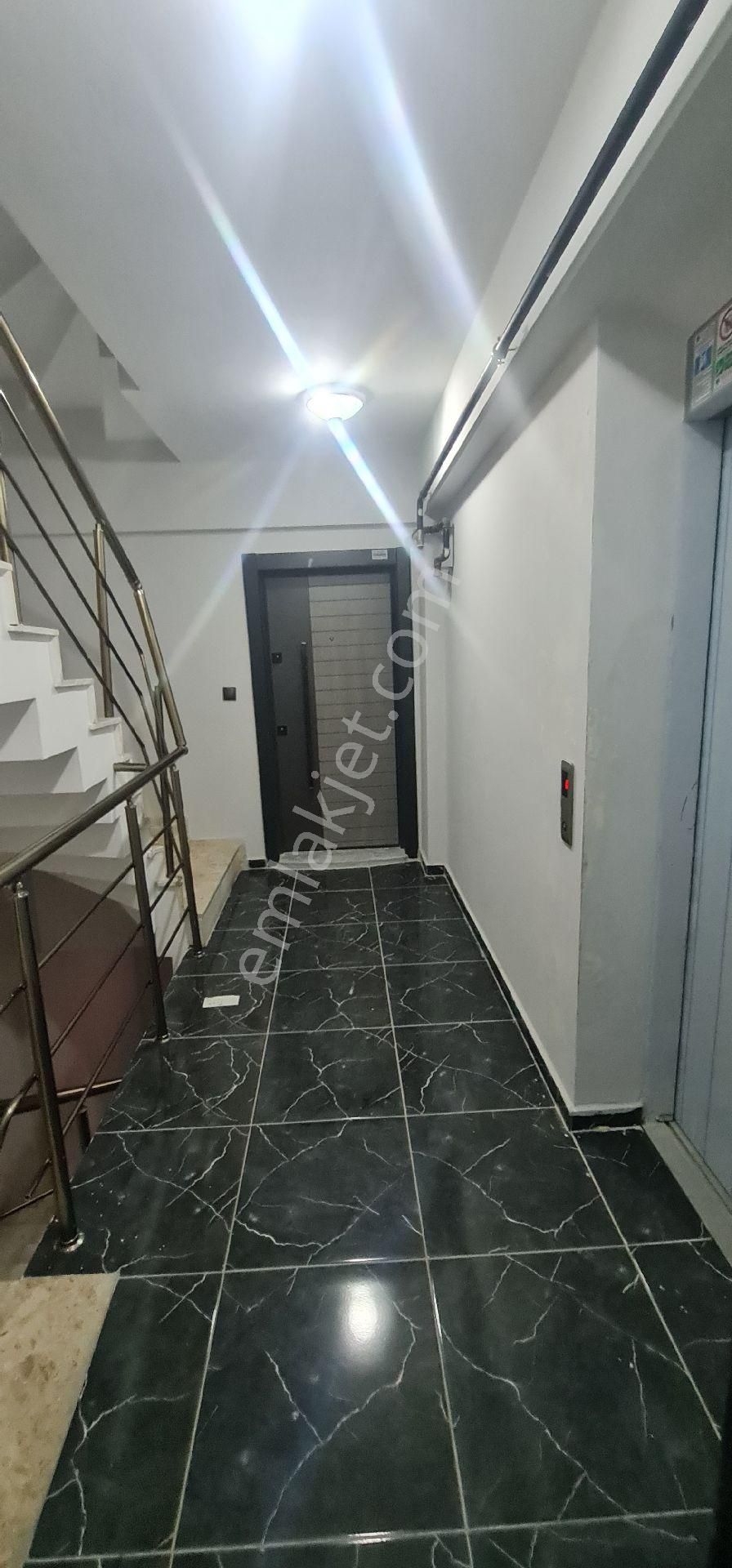 İzmir Buca İşçievlerinde Genis 1+1 - Görsel 16