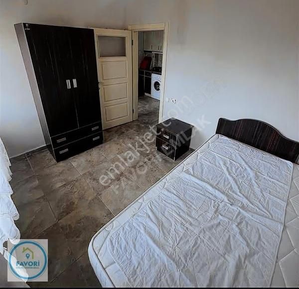 Modernevlerde Kiralık Ara Kat Balkonlu 2+0 Apart - Görsel 2