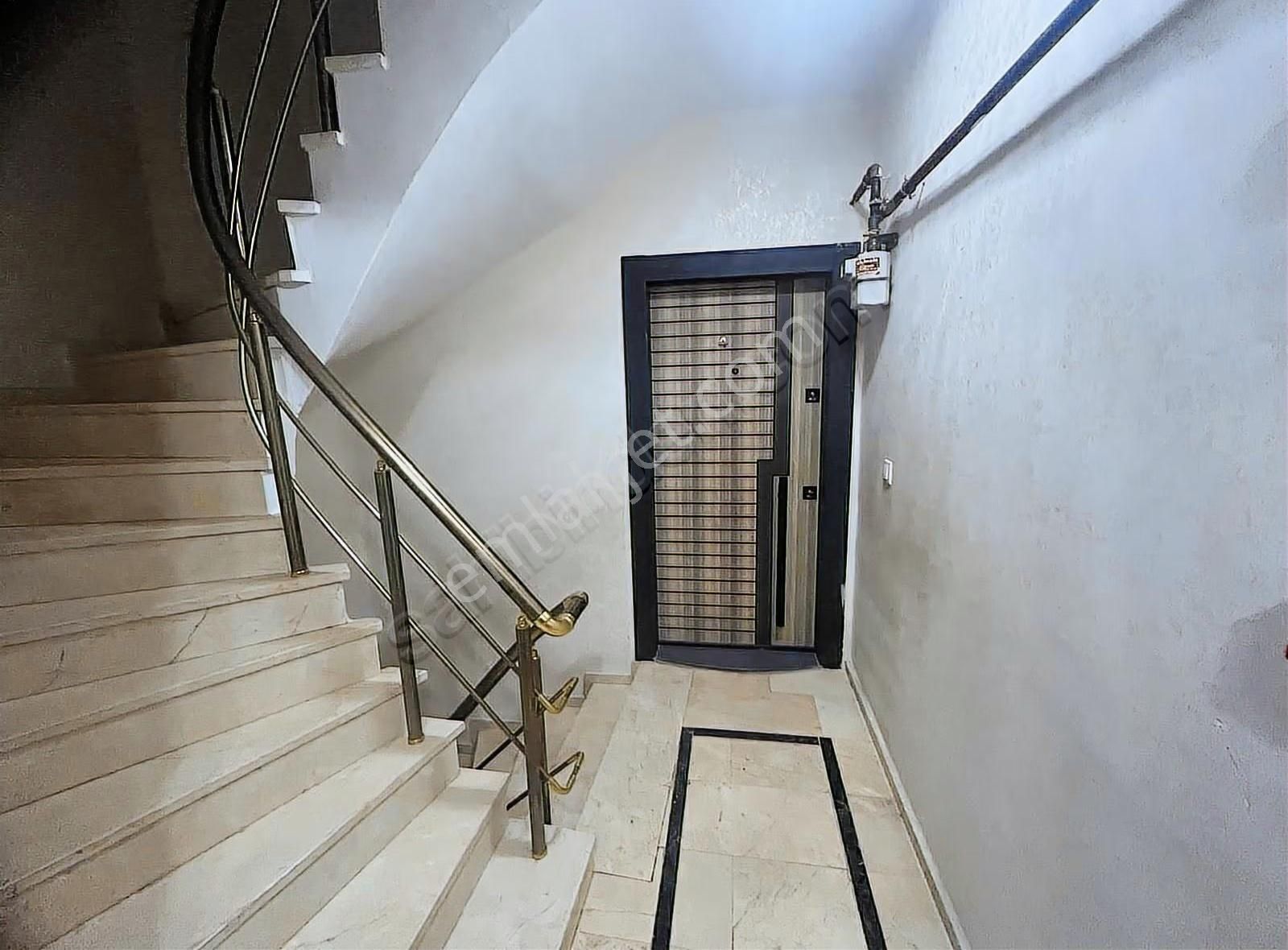 Savaş Emlak'tan Satılık 2+1 Daire 1. Kat Küçükçekmece M.akif - Görsel 17