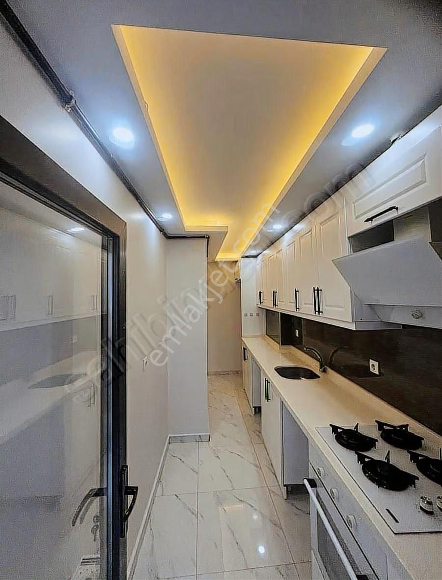 Savaş Emlak'tan Satılık 2+1 Daire 1. Kat Küçükçekmece M.akif - Görsel 28