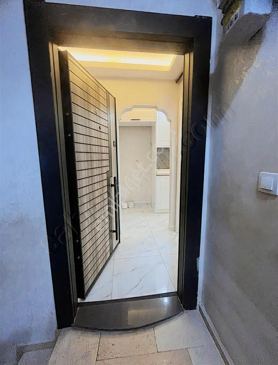 Savaş Emlak'tan Satılık 2+1 Daire 1. Kat Küçükçekmece M.akif - Görsel 11