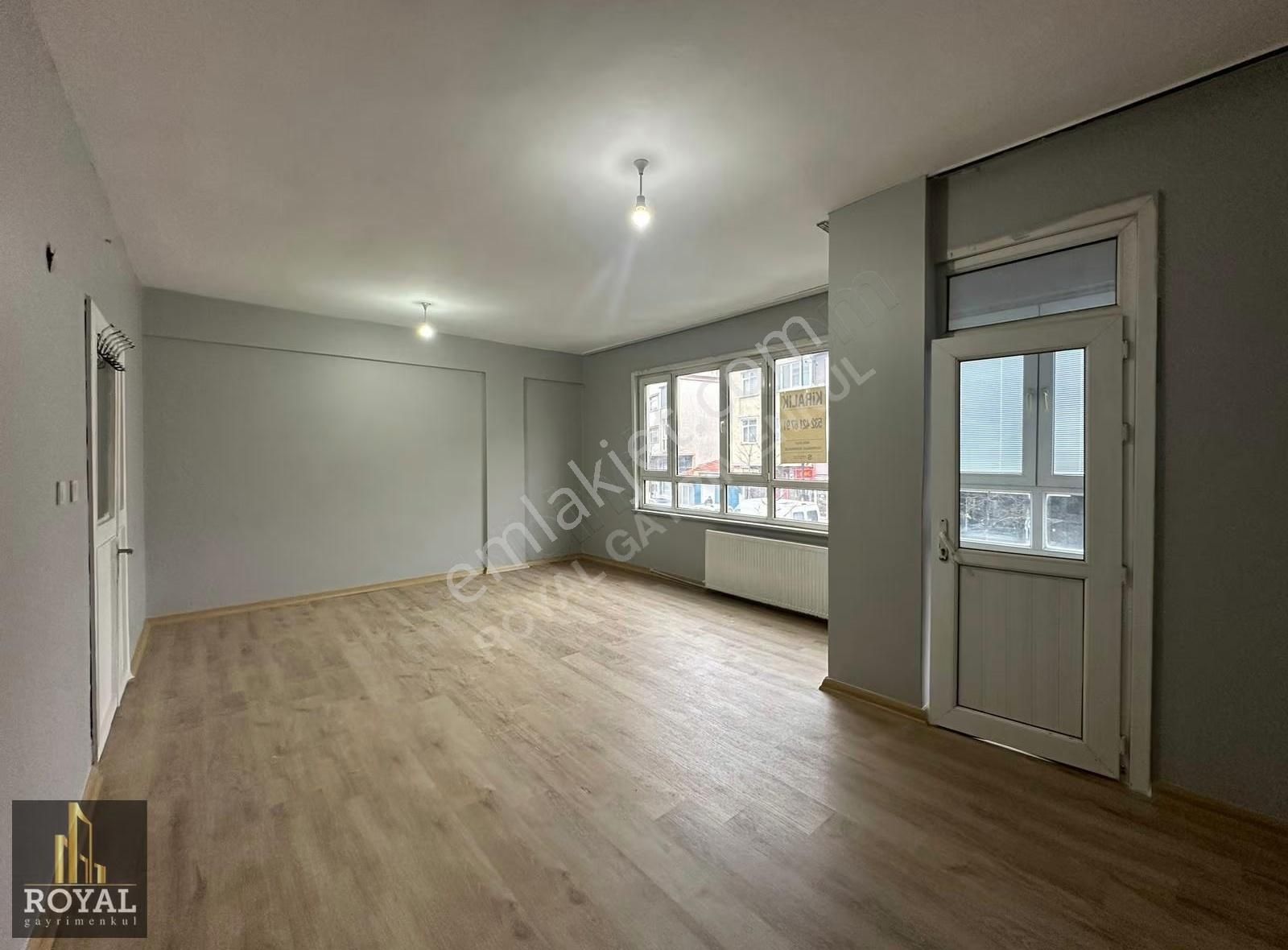İstiklal Caddesi Üzeri | Cadde Üstü | Komple Yenilenmiş 2+1 - Görsel 6