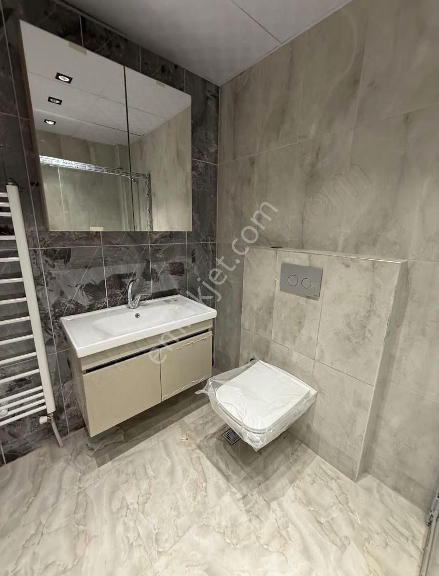 Bahçelievler Mahallesinde Satılık 2,5 +1 Kombili Satılık Daire - Görsel 3