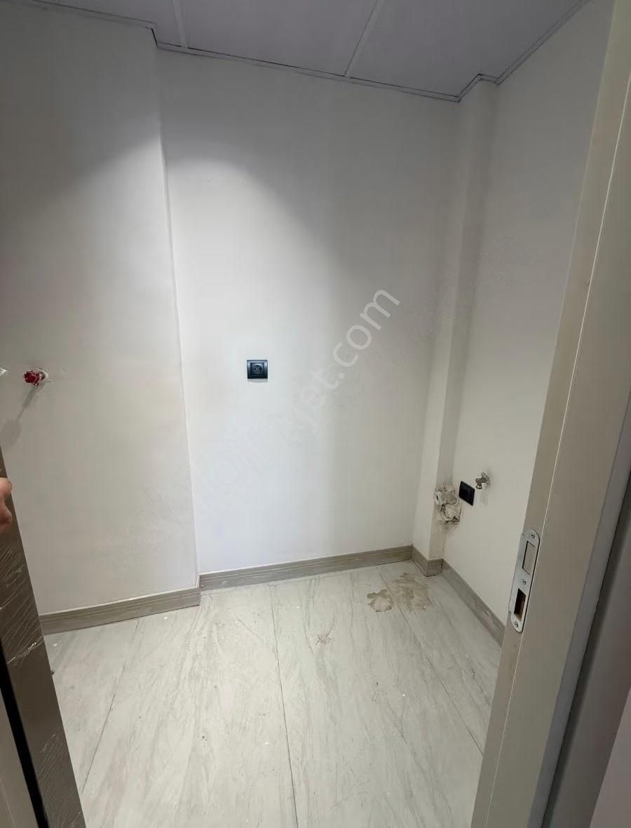 Bahçelievler Mahallesinde Satılık 2,5 +1 Kombili Satılık Daire - Görsel 16