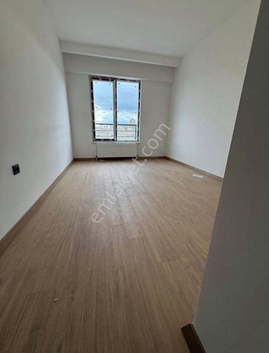 Bahçelievler Mahallesinde Satılık 2,5 +1 Kombili Satılık Daire - Görsel 15