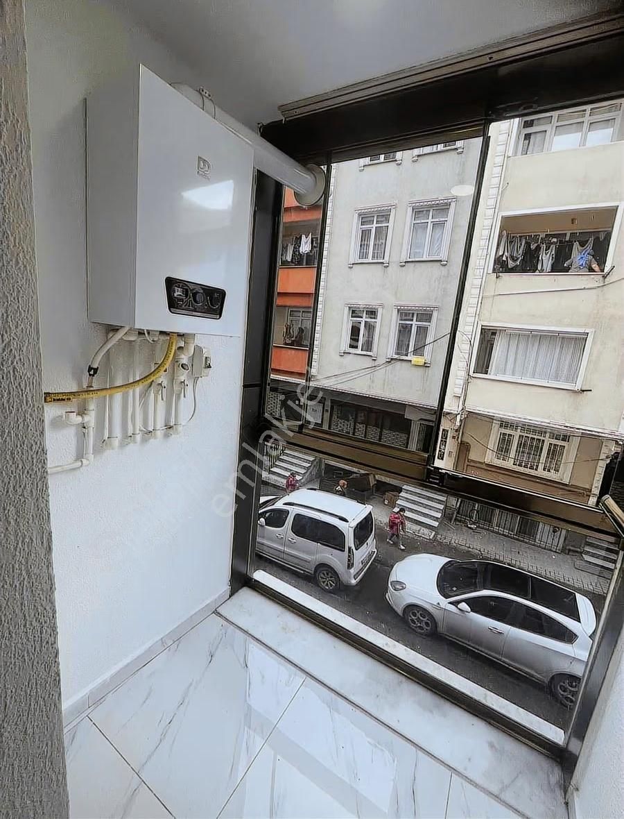 Cuma Pazarında 2+1 Kat 1 Asansör Ü Bina Da - Görsel 21