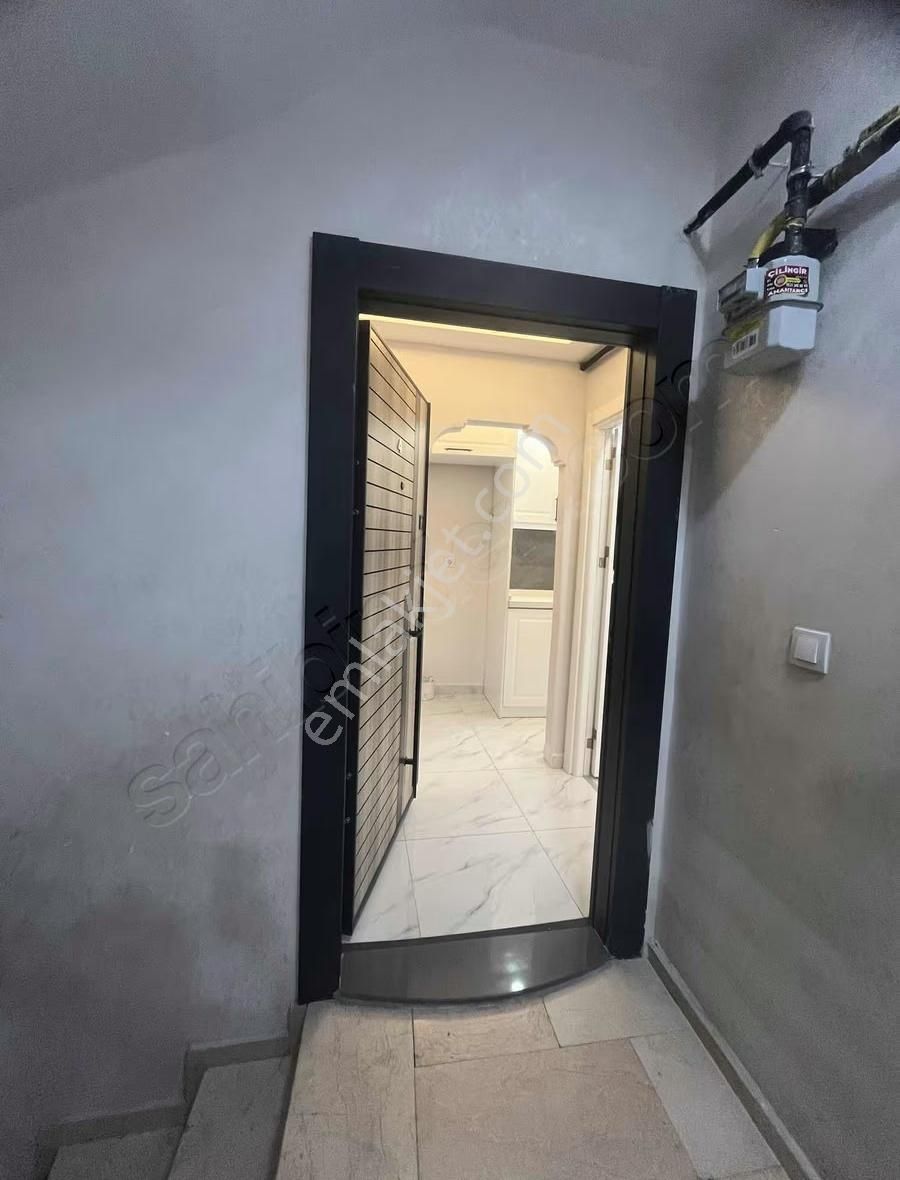 Cuma Pazarında 2+1 Kat 1 Asansör Ü Bina Da - Görsel 27