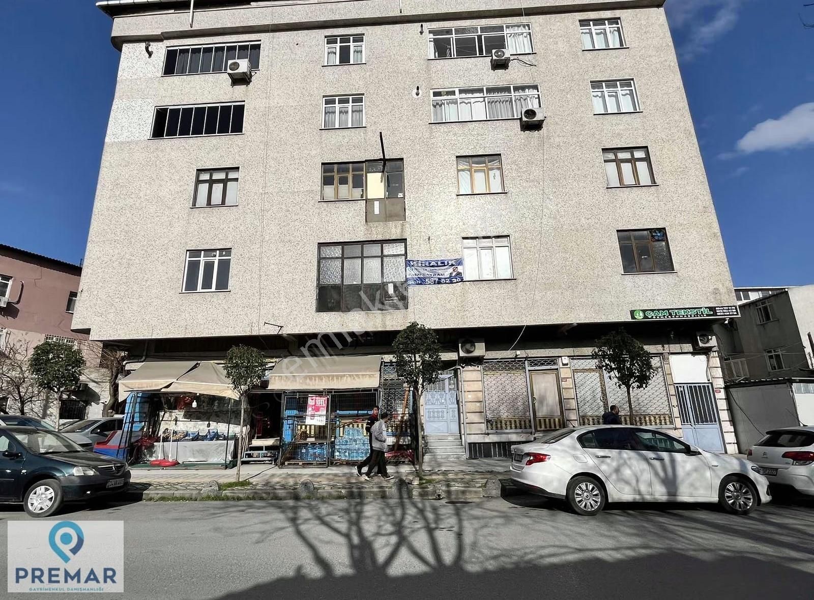 Yenibosna Merkez Mithatpaşa Caddesi Üzerinde Kiralık 400 M2