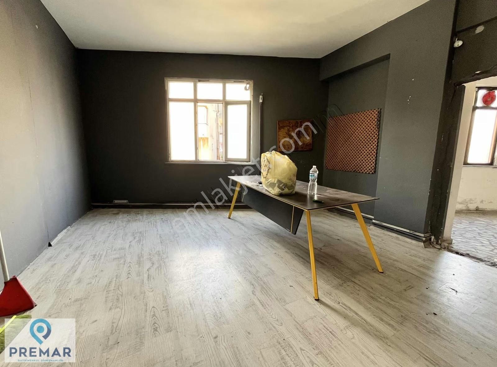 Yenibosna Merkez Mithatpaşa Caddesi Üzerinde Kiralık 400 M2 - Görsel 18