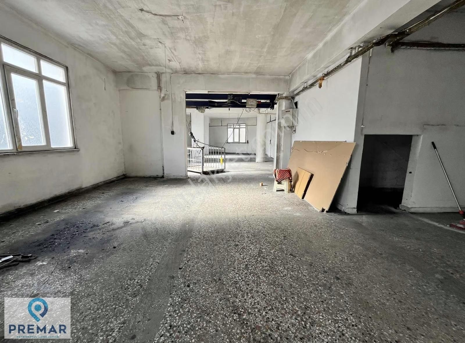 Yenibosna Merkez Mithatpaşa Caddesi Üzerinde Kiralık 400 M2 - Görsel 6