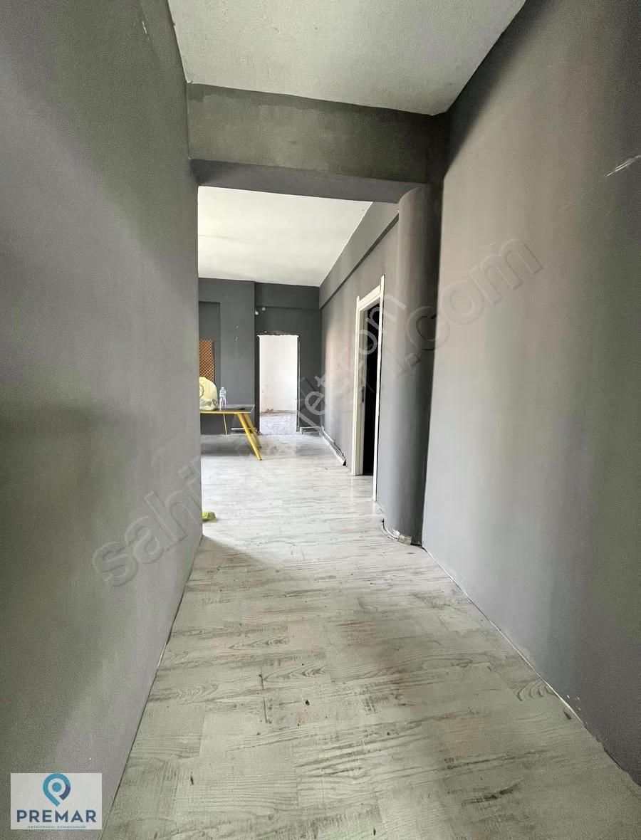 Yenibosna Merkez Mithatpaşa Caddesi Üzerinde Kiralık 400 M2 - Görsel 14