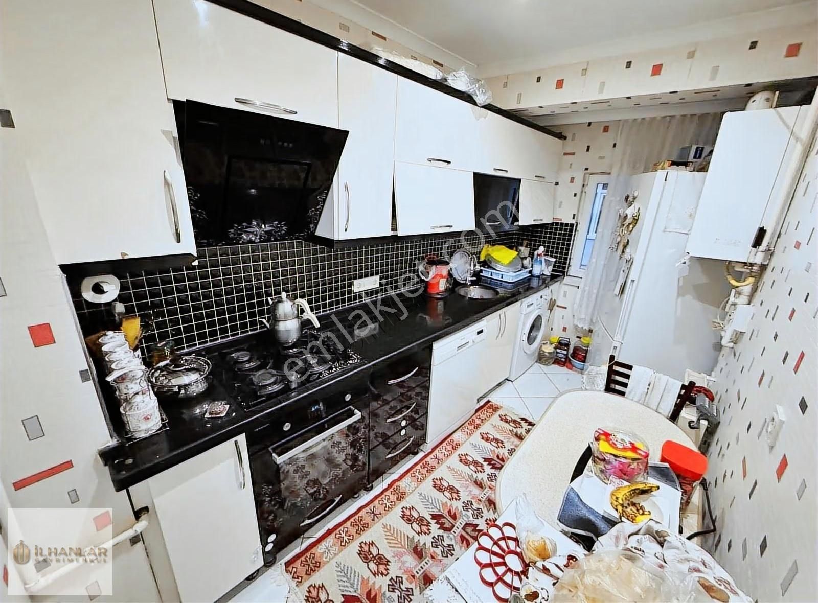 A.eğlence Mah. Masrafsız Bağımsız Kök Tapulu 3+1 Satılık Daire - Görsel 3