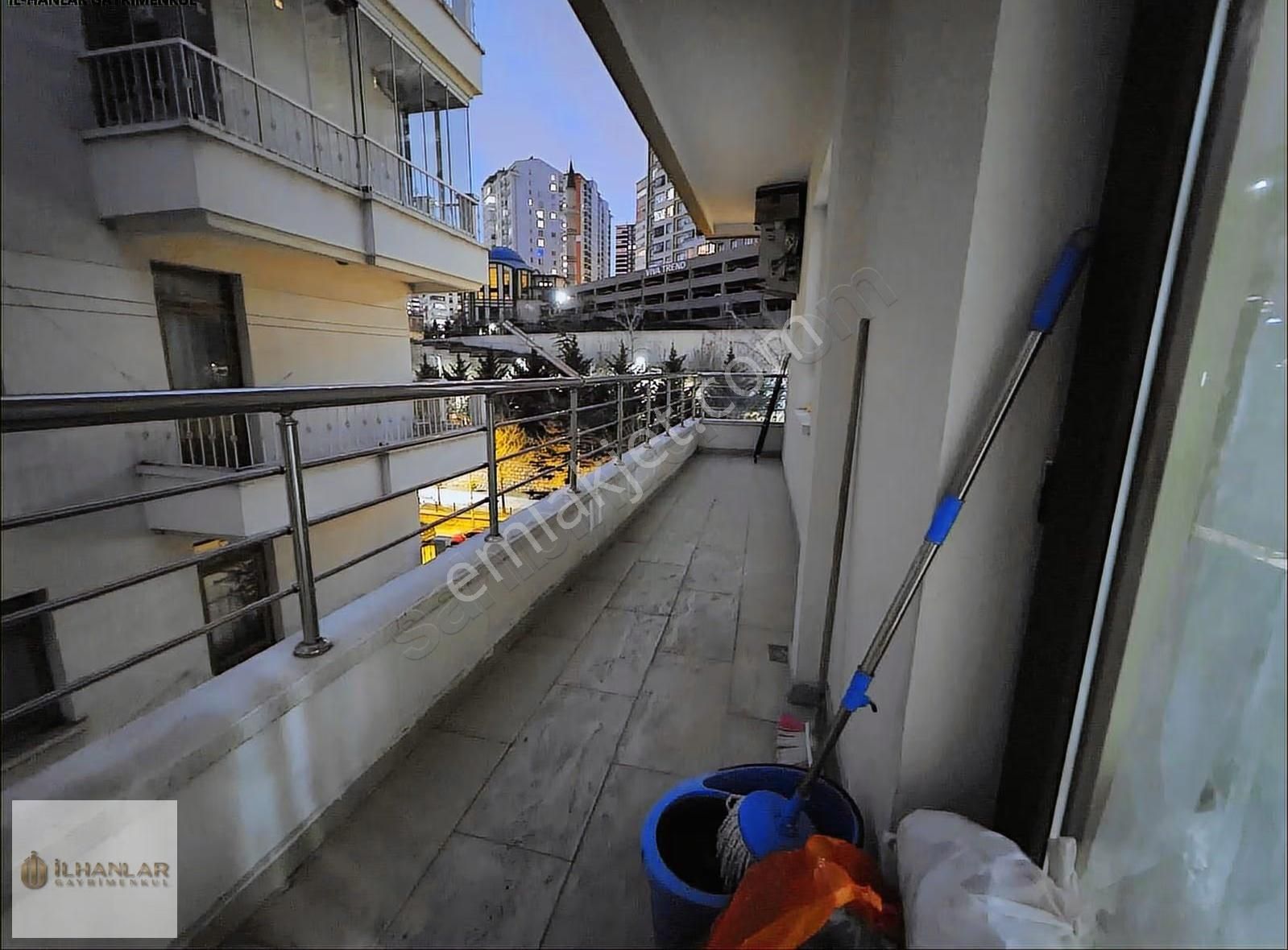 Ayvalı Mah.avm Yakını Cadde Üzeri Metro Ring Güzergahı Ara Katta - Görsel 16