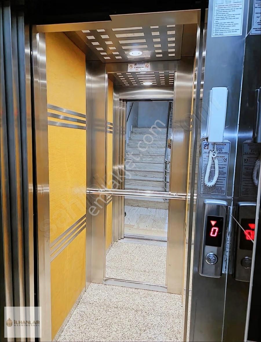 Ayvalı Mah.avm Yakını Cadde Üzeri Metro Ring Güzergahı Ara Katta - Görsel 35