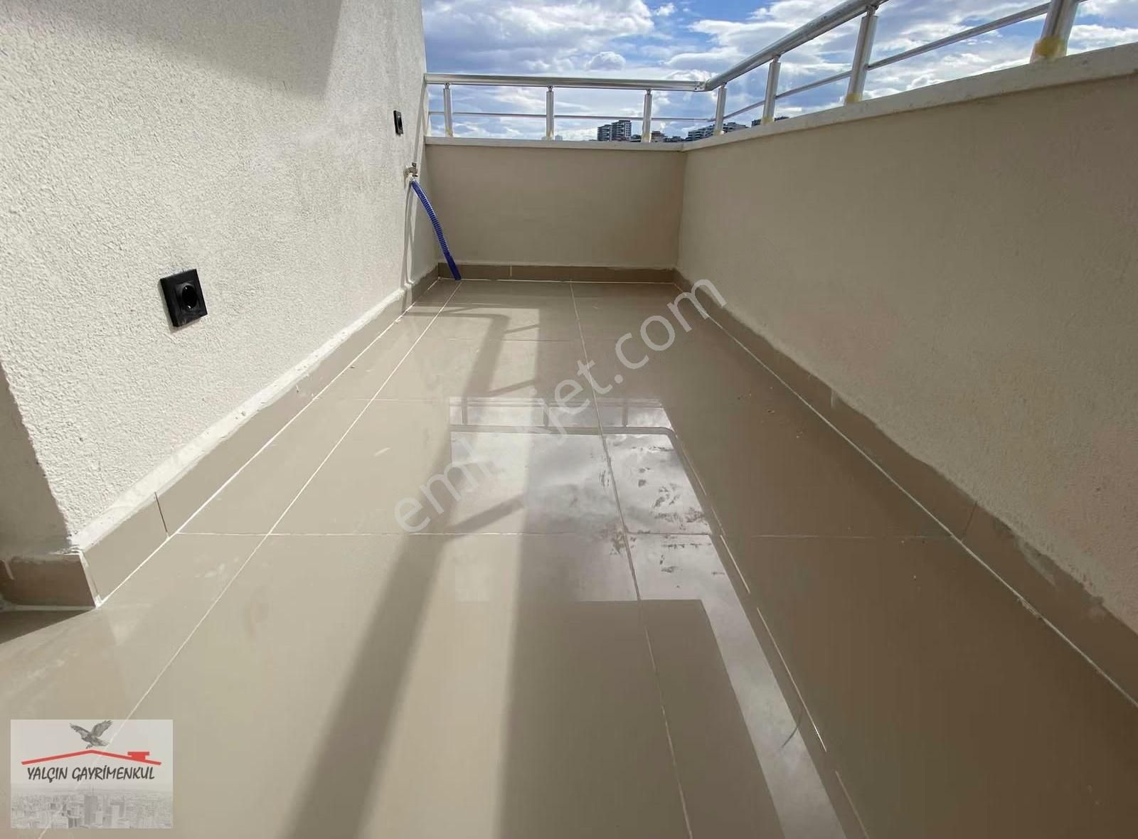 Atakent'te Muhteşem Lokasyonda Deniz Manzaralı Satılık 3+1 - Görsel 30