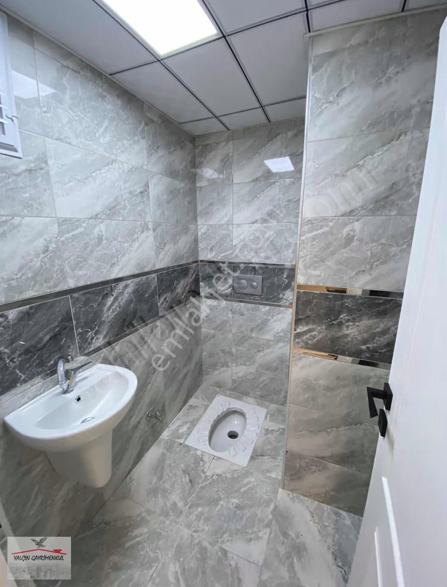 Atakent'te Muhteşem Lokasyonda Deniz Manzaralı Satılık 3+1 - Görsel 27