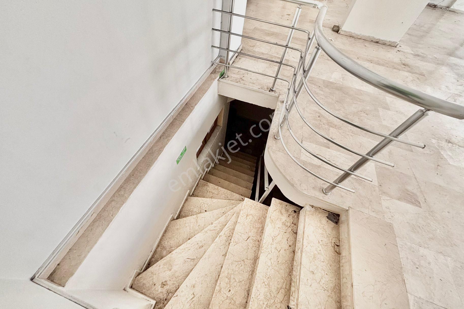 Kartal Soğanlık’ta Atatürk Caddesi’ne Yakın Kiralık İşyeri - Görsel 16