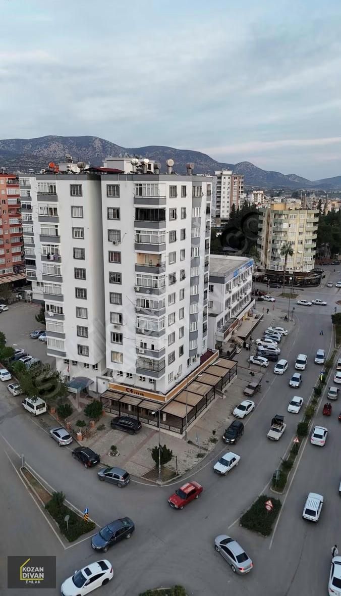 Kozan Divan Emlak'tan Göç Yolunda Geniş Ekstralı 4+1