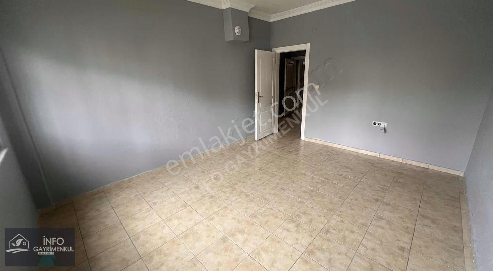 İnfo Gayrimenkulden Sarılar Giriş Kat 3+1 Kiralık Daire - Görsel 11