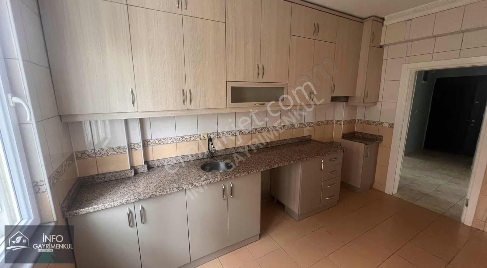 İnfo Gayrimenkulden Sarılar Giriş Kat 3+1 Kiralık Daire