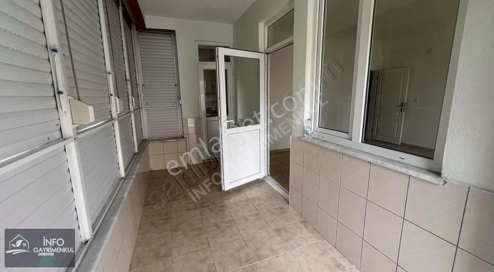 İnfo Gayrimenkulden Sarılar Giriş Kat 3+1 Kiralık Daire - Görsel 13
