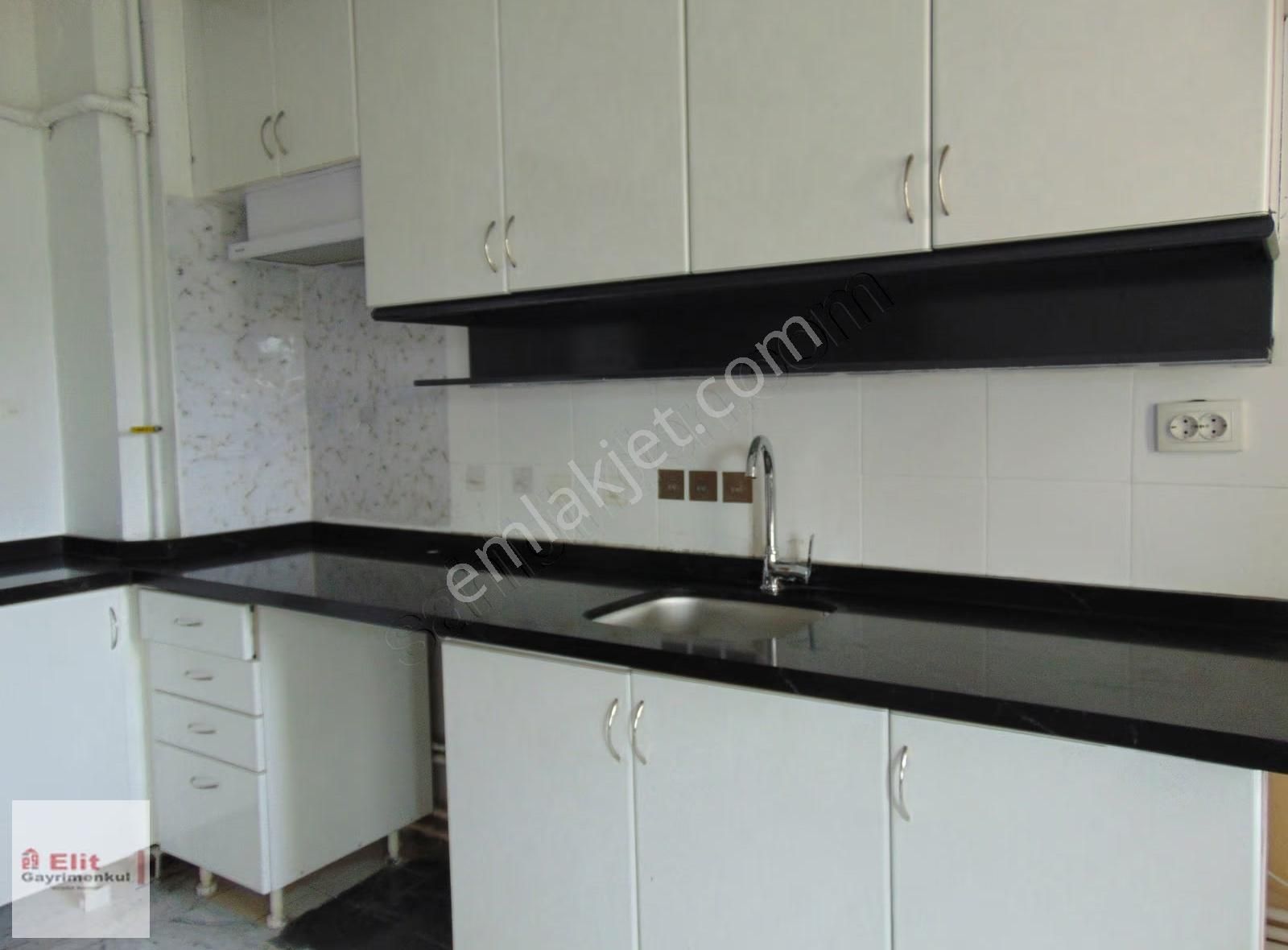 Elitten 3+1 Kombili Pazar Sarnıçparkyanı Burcu Sitesi Bakımlı - Görsel 16