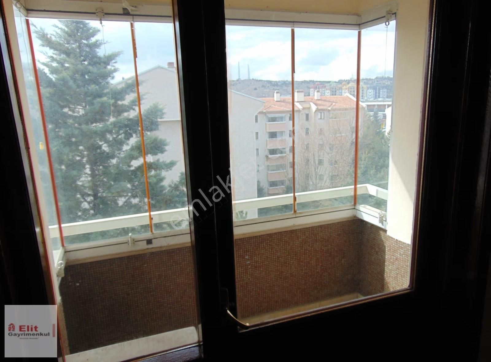 Elitten 3+1 Kombili Pazar Sarnıçparkyanı Burcu Sitesi Bakımlı - Görsel 24