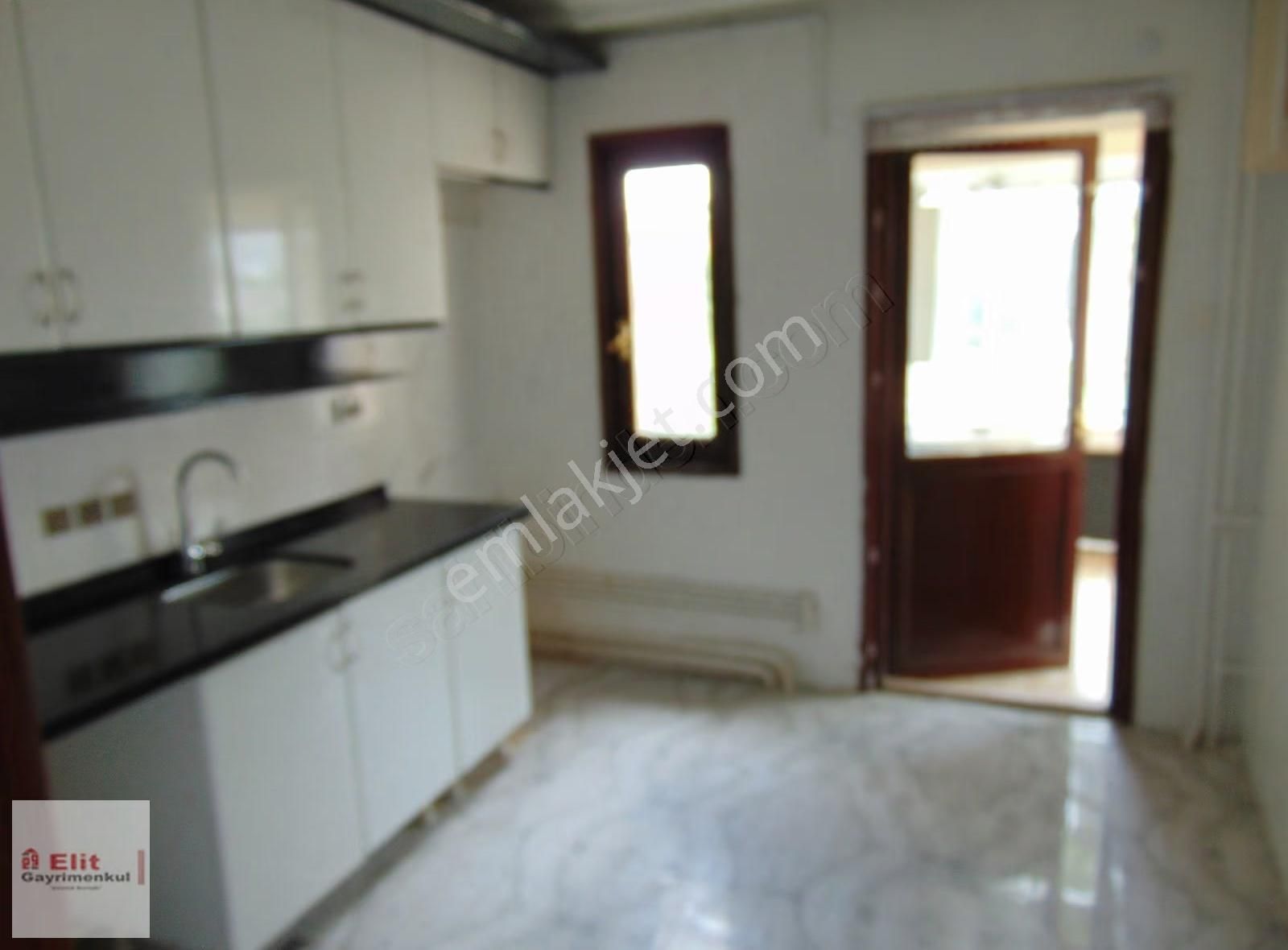 Elitten 3+1 Kombili Pazar Sarnıçparkyanı Burcu Sitesi Bakımlı - Görsel 17