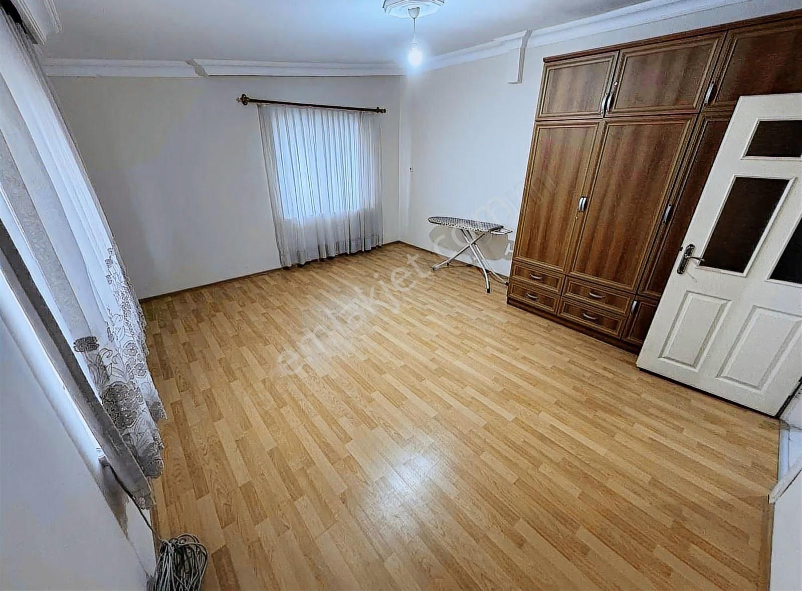 Geniş Boş 1+1 Teraslı Daire - Görsel 3