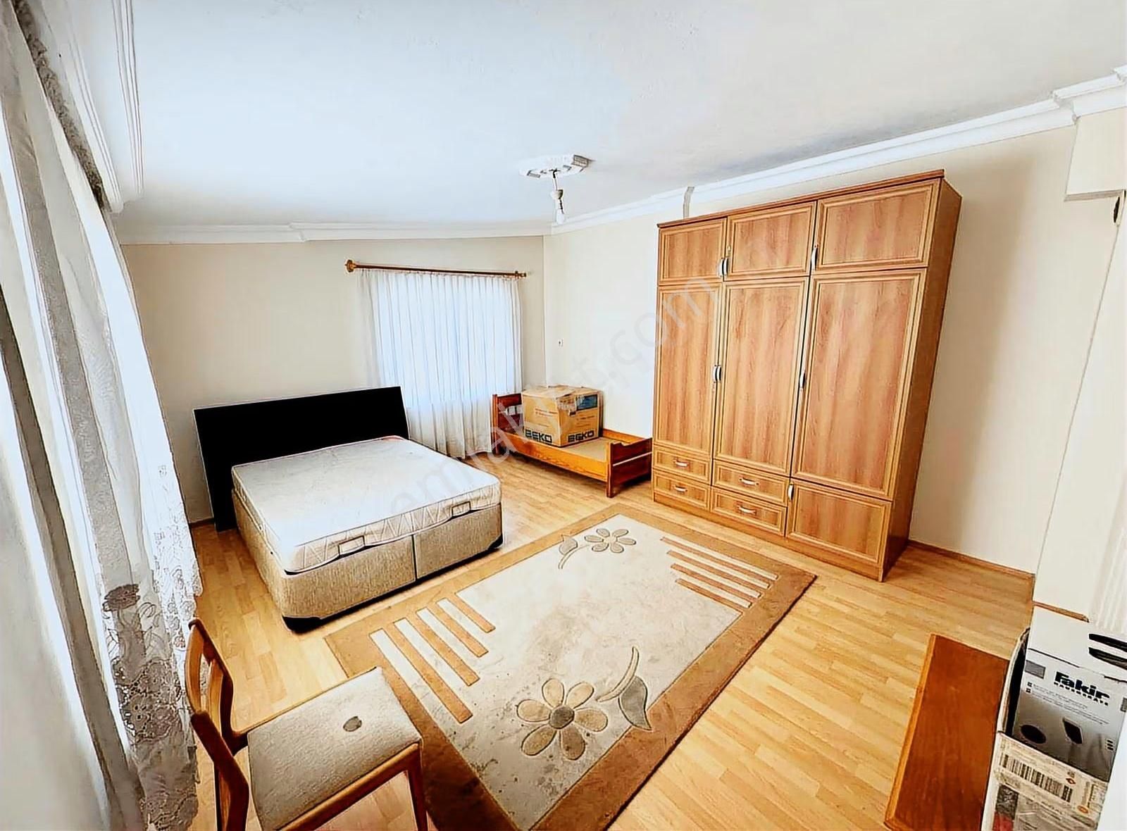 Geniş Boş 1+1 Teraslı Daire - Görsel 13