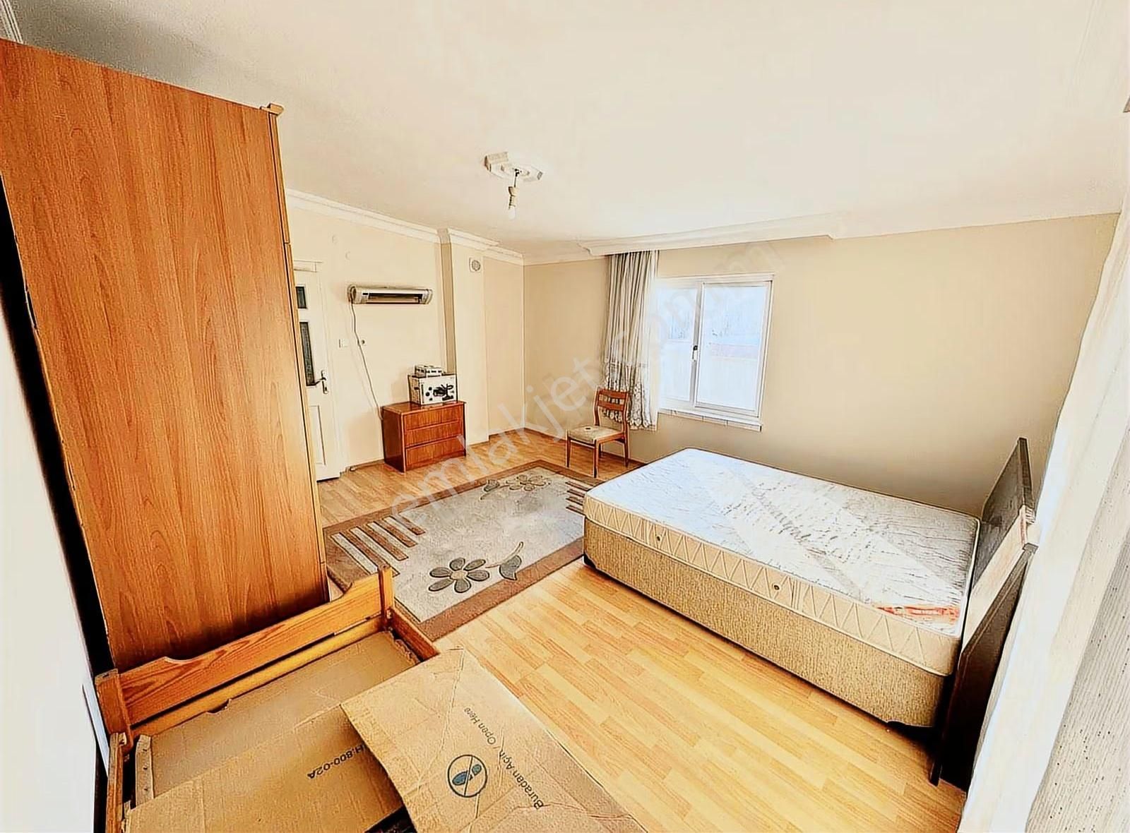 Geniş Boş 1+1 Teraslı Daire - Görsel 16