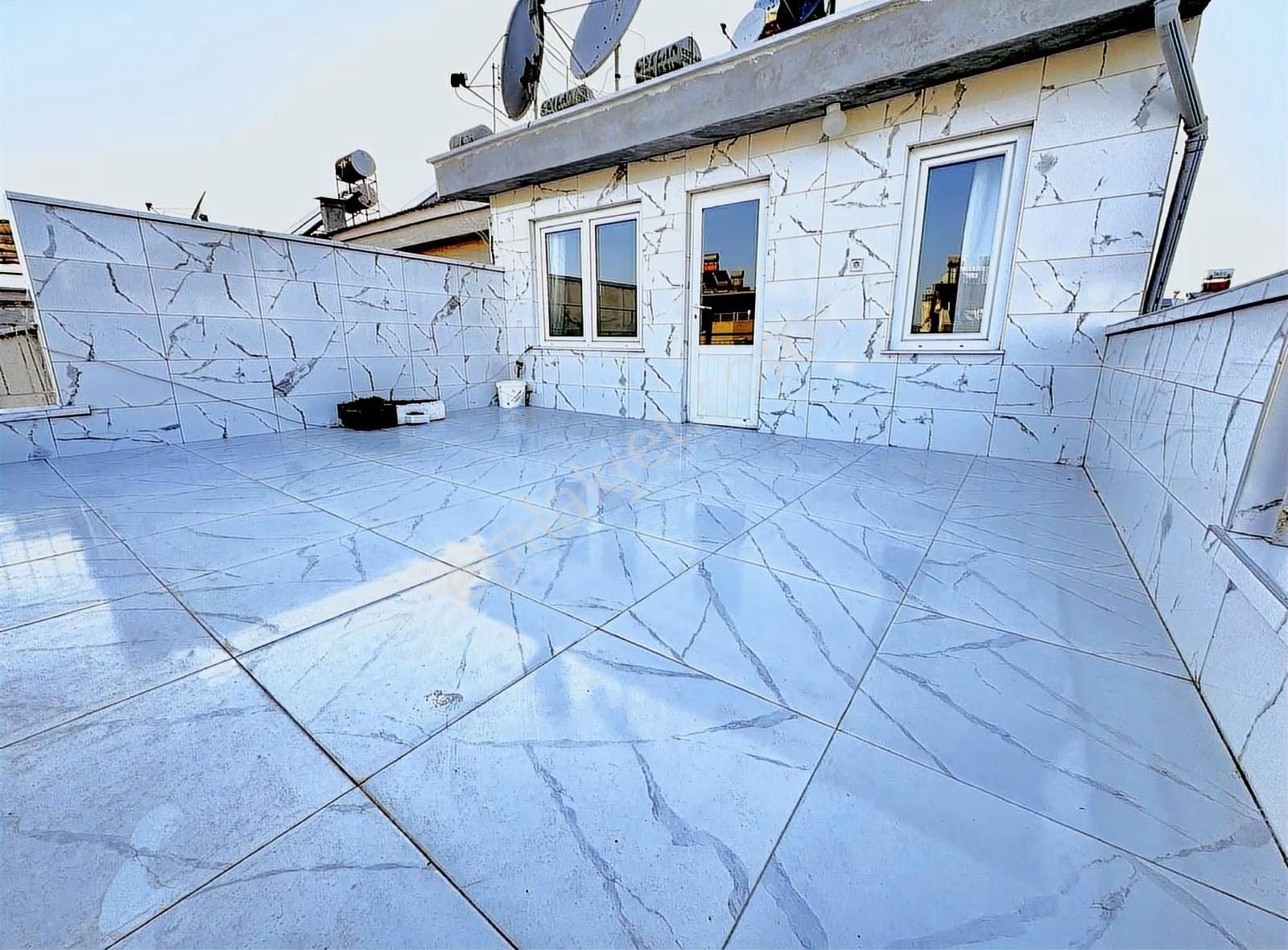 Geniş Boş 1+1 Teraslı Daire - Görsel 8